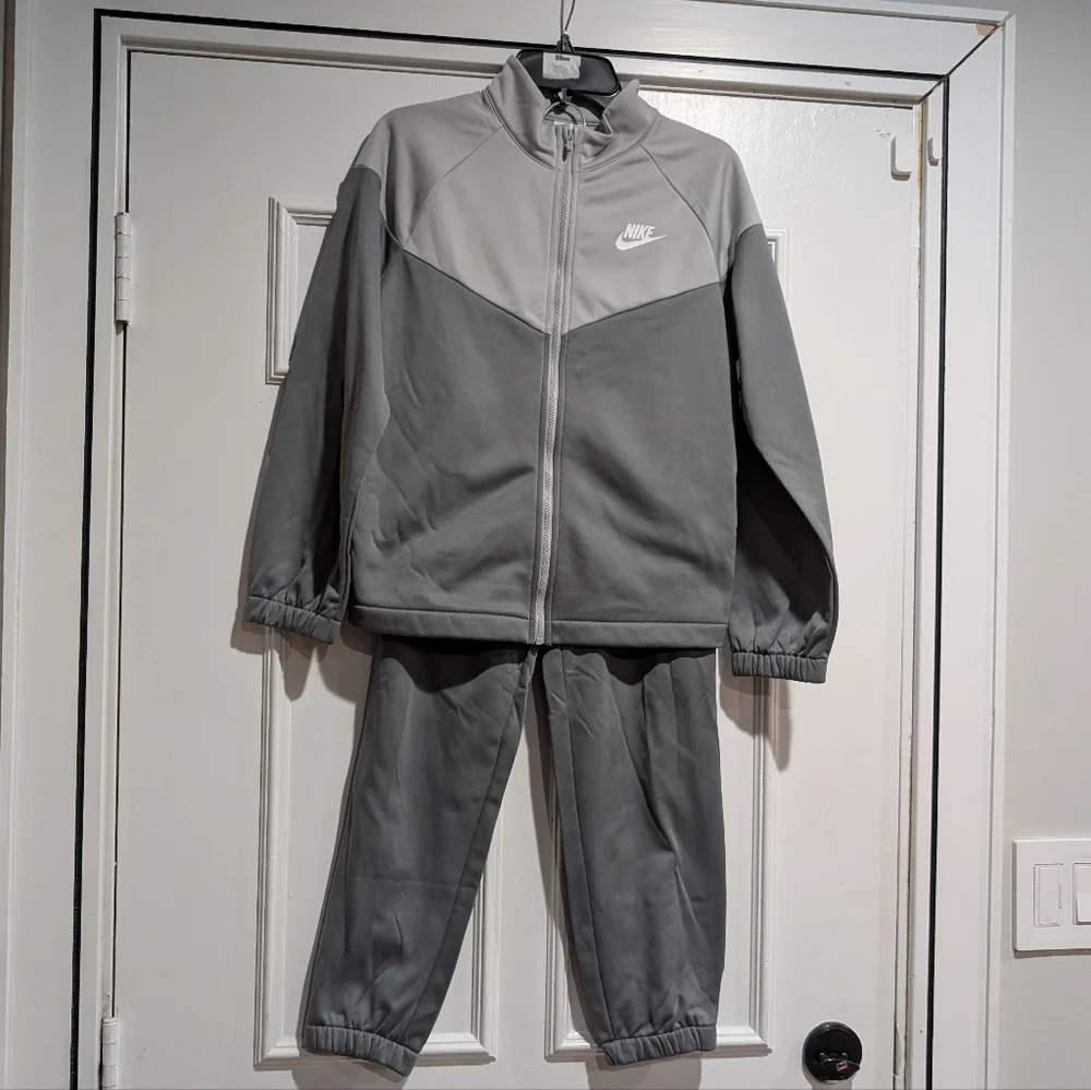 Nike Kids Two-Tone Gray Joggers